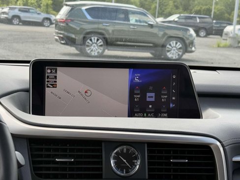 Used 2018 Lexus RX 350L w/ Premium Package image 10