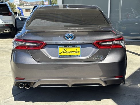 Used 2023 Toyota Camry XSE image 4