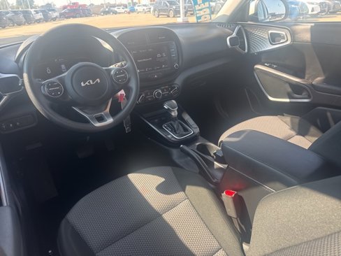 Used 2024 Kia Soul LX w/ Option Group 015 image 11