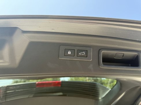 Used 2021 Subaru Forester Premium image 17