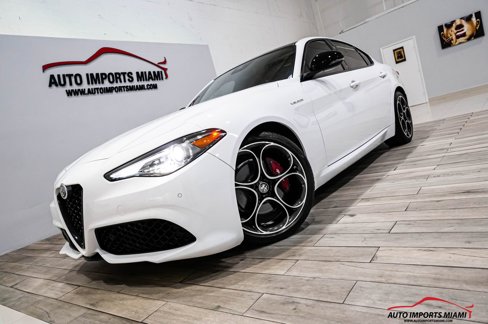 Used 2022 Alfa Romeo Giulia Veloce image 96