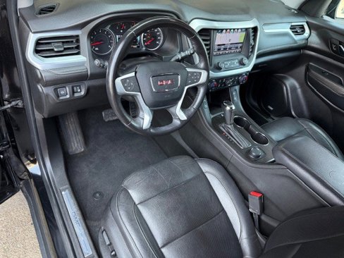 Used 2019 GMC Acadia SLT w/ Black Edition image 13