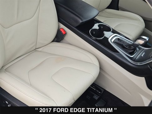 Used 2017 Ford Edge Titanium image 33