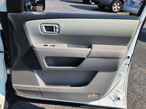 Used 2015 Honda Pilot EX image 11