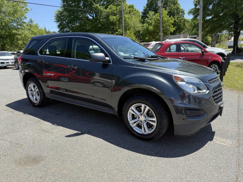 Used 2017 Chevrolet Equinox LS image 4