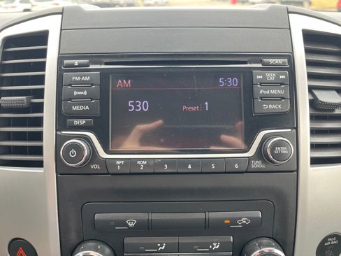 Used 2018 Nissan Frontier SV image 20