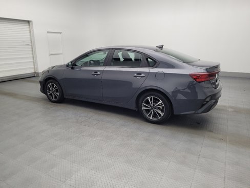 Used 2024 Kia Forte LXS image 3
