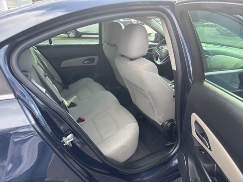 Used 2014 Chevrolet Cruze LT image 38