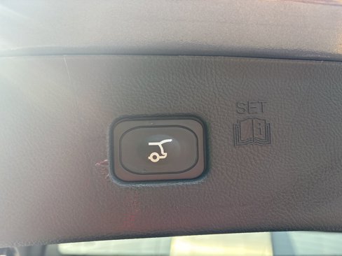 Used 2022 Ford Edge ST-Line image 29