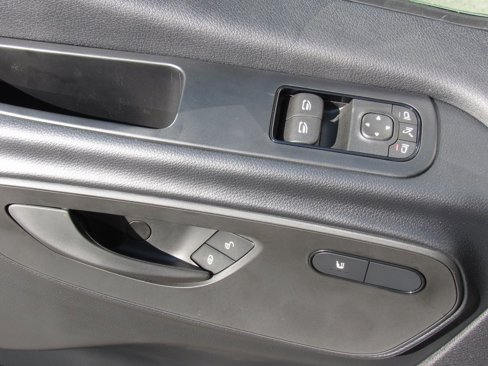New 2025 Mercedes-Benz Sprinter 2500 image 32