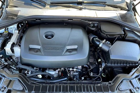 Used 2017 Volvo V60 T5 Cross Country w/ Convenience Package image 31
