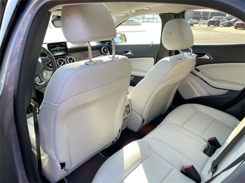 Used 2016 Mercedes-Benz GLA 250 4MATIC image 25