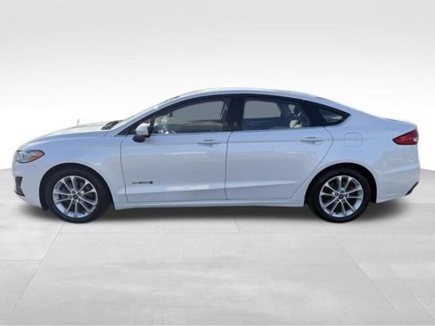 Used 2019 Ford Fusion SE image 14