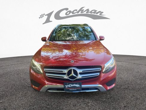 Used 2018 Mercedes-Benz GLC 300 4MATIC image 2