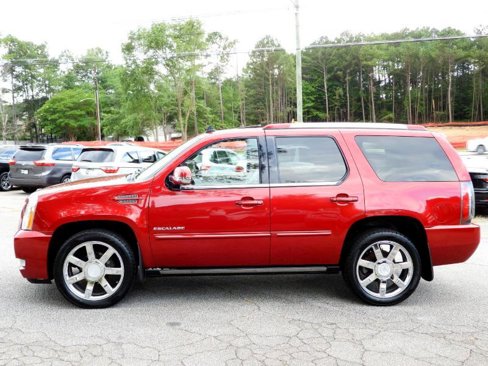 Used 2013 Cadillac Escalade Premium image 19