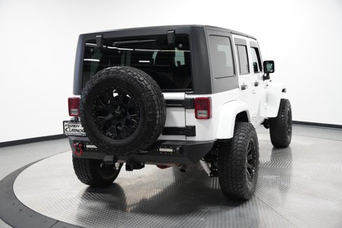 Used 2016 Jeep Wrangler Unlimited Sahara w/ Connectivity Group image 8