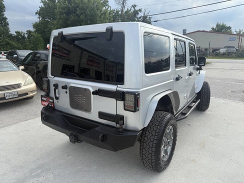 Used 2012 Jeep Wrangler Unlimited Rubicon w/ Connectivity Group image 5