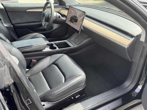 Used 2022 Tesla Model 3 Standard Range image 19