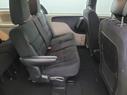 Used 2014 Dodge Grand Caravan American Value Package image 19