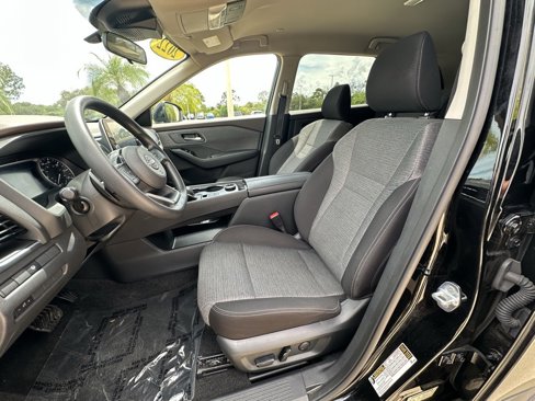 Used 2022 Nissan Rogue SV image 24