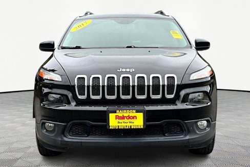 Used 2017 Jeep Cherokee Latitude image 3