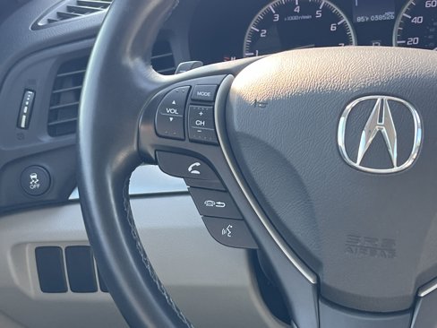 Used 2017 Acura ILX w/ Premium Package image 19