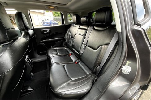 Used 2018 Jeep Compass Limited image 23