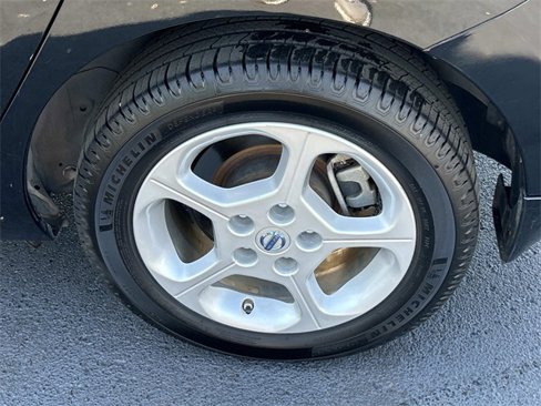 Used 2014 Nissan Leaf SV w/ LED & Quick Charge Package image 13