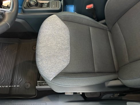 New 2025 Ford Maverick XLT image 23