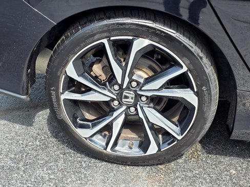 Used 2018 Honda Civic Si image 11
