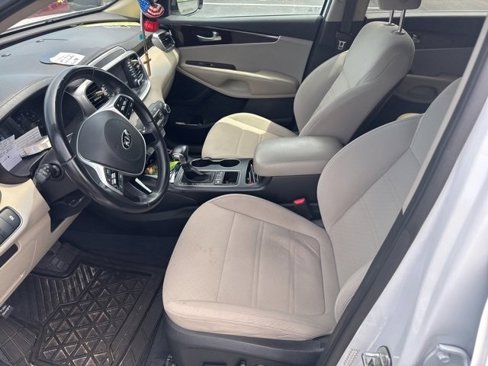 Used 2020 Kia Sorento LX w/ LX I4 Convenience Package image 7