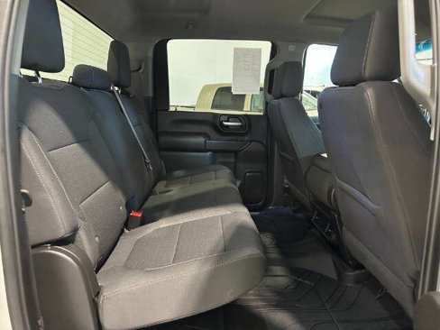 Used 2021 Chevrolet Silverado 2500 LT image 24