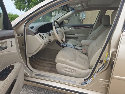 Used 2010 Toyota Avalon image 6