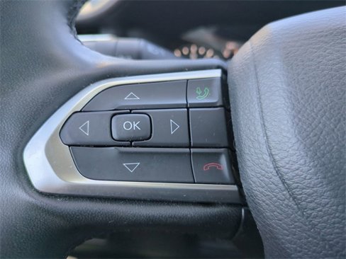 Used 2023 Jeep Compass Latitude image 23