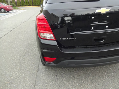 Used 2020 Chevrolet Trax LS w/ Tint and Cruise Package image 8