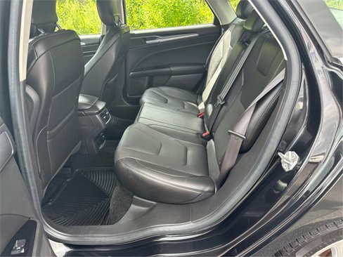 Used 2014 Ford Fusion Titanium image 10