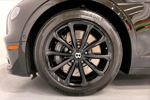 Used 2024 Bentley Flying Spur Azure image 17