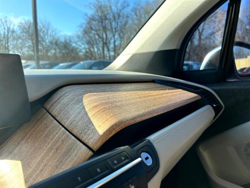 Used 2014 BMW i3 image 33