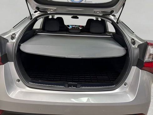 Used 2021 Toyota Prius L Eco image 21