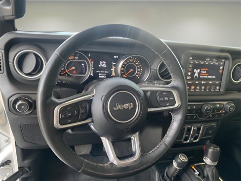 Used 2020 Jeep Wrangler Unlimited Sahara image 28