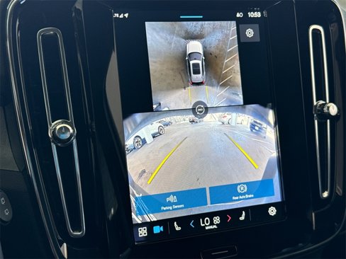 Certified 2025 Volvo XC40 B5 Plus image 19