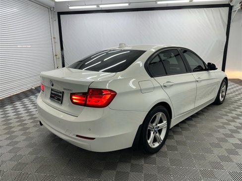 Used 2015 BMW 320i Sedan image 5