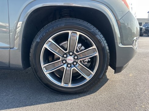 Used 2018 GMC Acadia Denali w/ Technology Package image 3