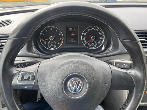 Used 2015 Volkswagen Passat 1.8T Limited Edition image 11