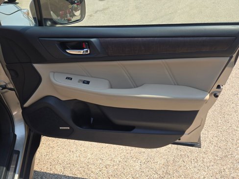 Used 2019 Subaru Outback 2.5i Limited w/ Popular Package #2 image 6