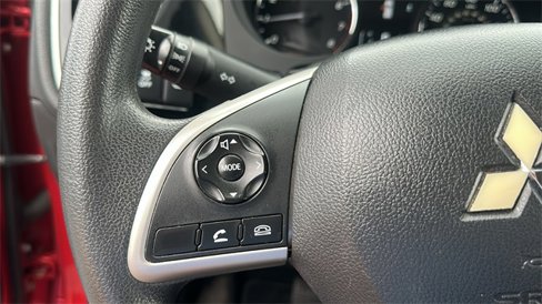 Used 2019 Mitsubishi Outlander ES image 17
