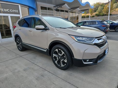 Used 2018 Honda CR-V Touring image 3