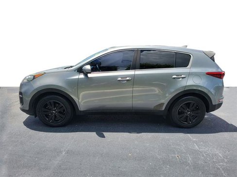 Used 2019 Kia Sportage LX image 2