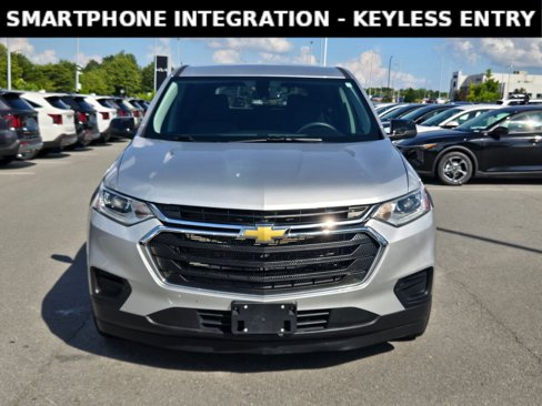 Used 2021 Chevrolet Traverse LS image 2