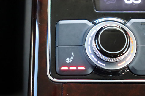 Used 2014 Audi A8 L 3.0T w/ Premium Package image 27